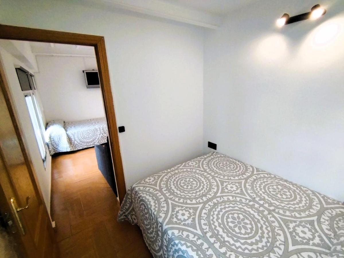 Puerta Del Sol - Apartamento Para 4 Madrid Eksteriør billede